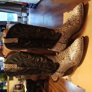 Snake skin cowboy boots 8.5D
